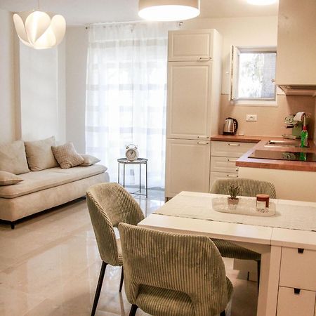 Apartment Split-Dvor Ngoại thất bức ảnh